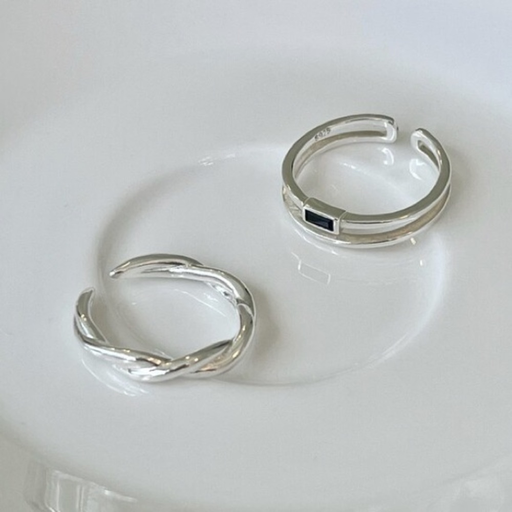 (Ring Set) Adjustable OS Ring / Sterling Sliver Open-back Rope, Square Onyx Ring
